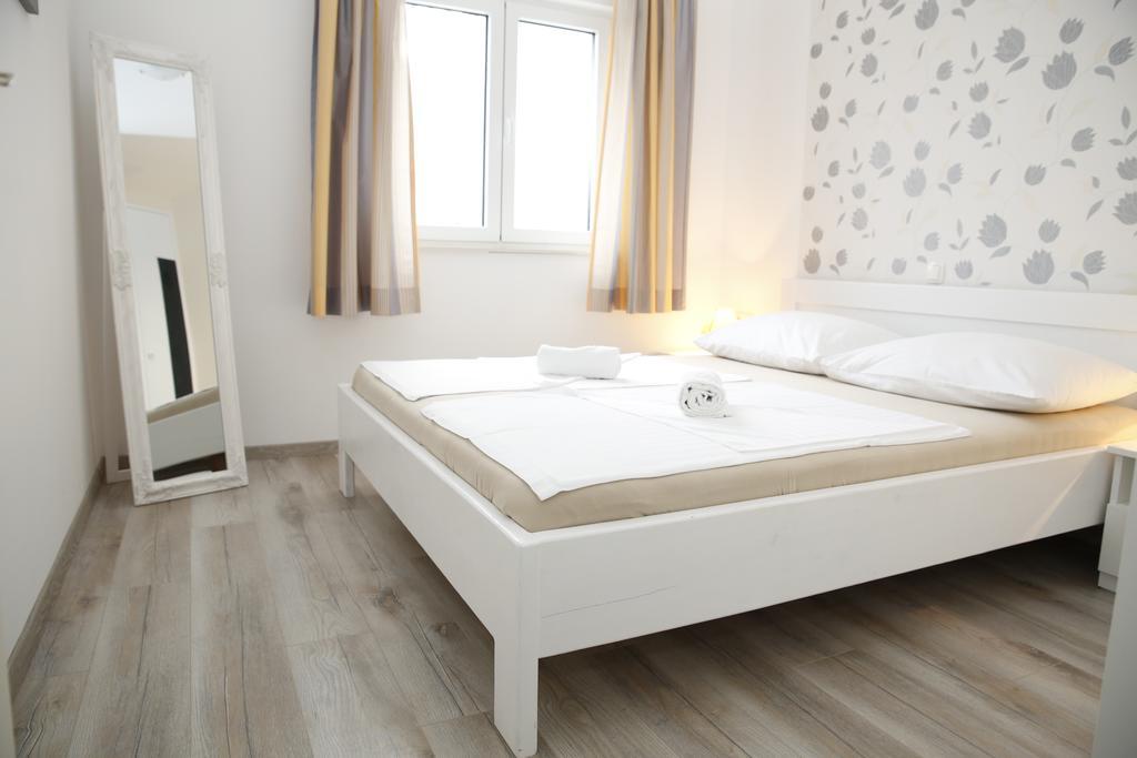 Apartments Gabrijel 沃迪切 外观 照片